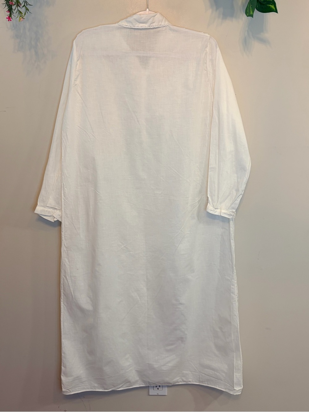 Vintage White Cotton Nightgown Embroidered Lace Trim Cottagecore Sleep Dress - Picture 6 of 6
